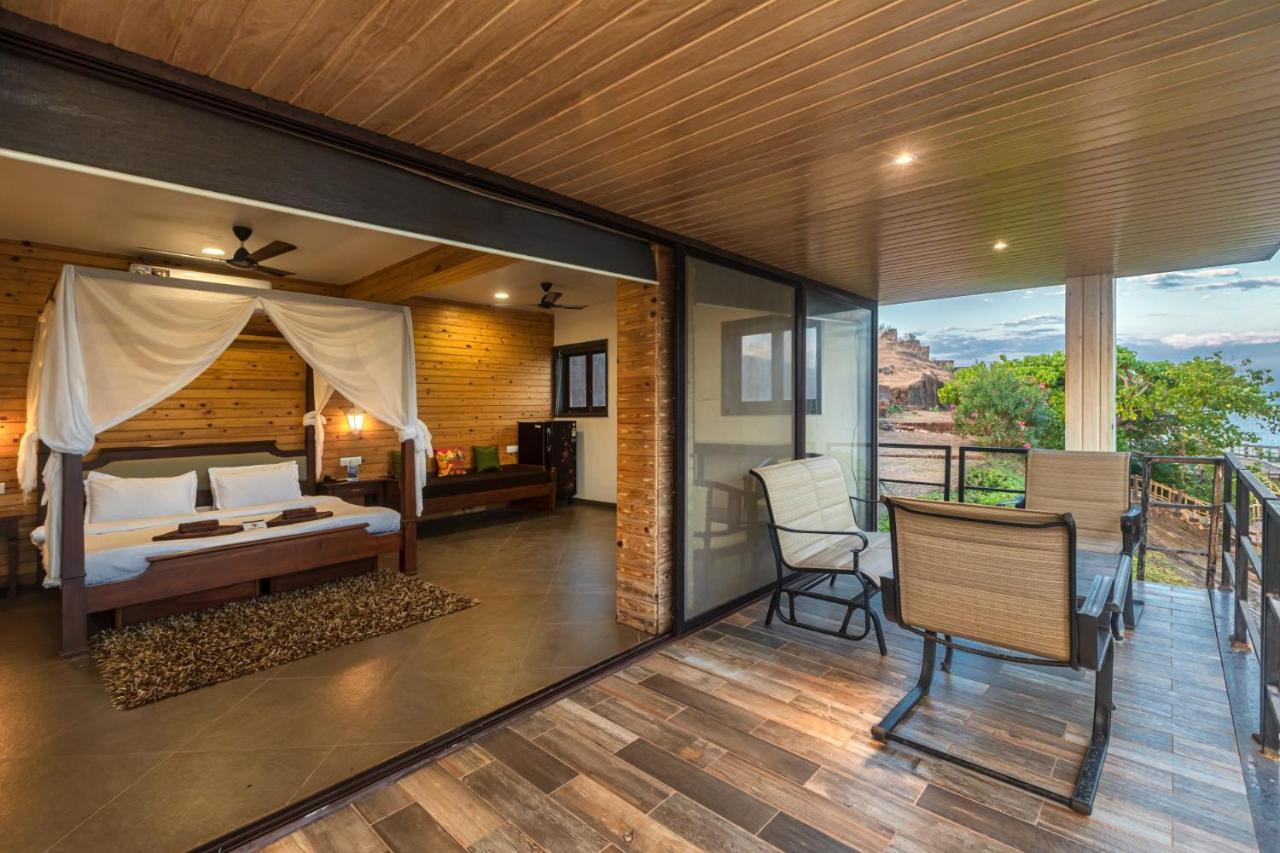 Saffronstays Athaang, Dapoli Ānjarle Exterior photo