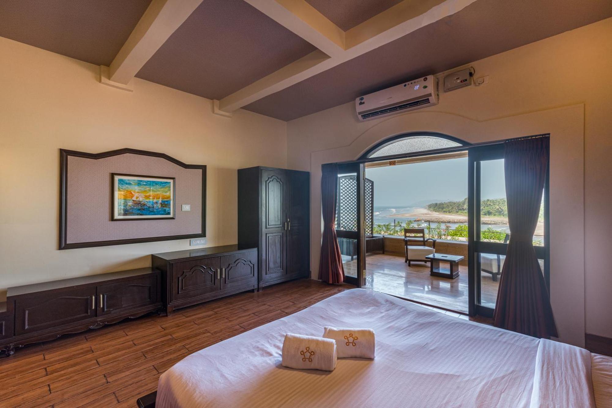 Saffronstays Athaang, Dapoli Ānjarle Exterior photo