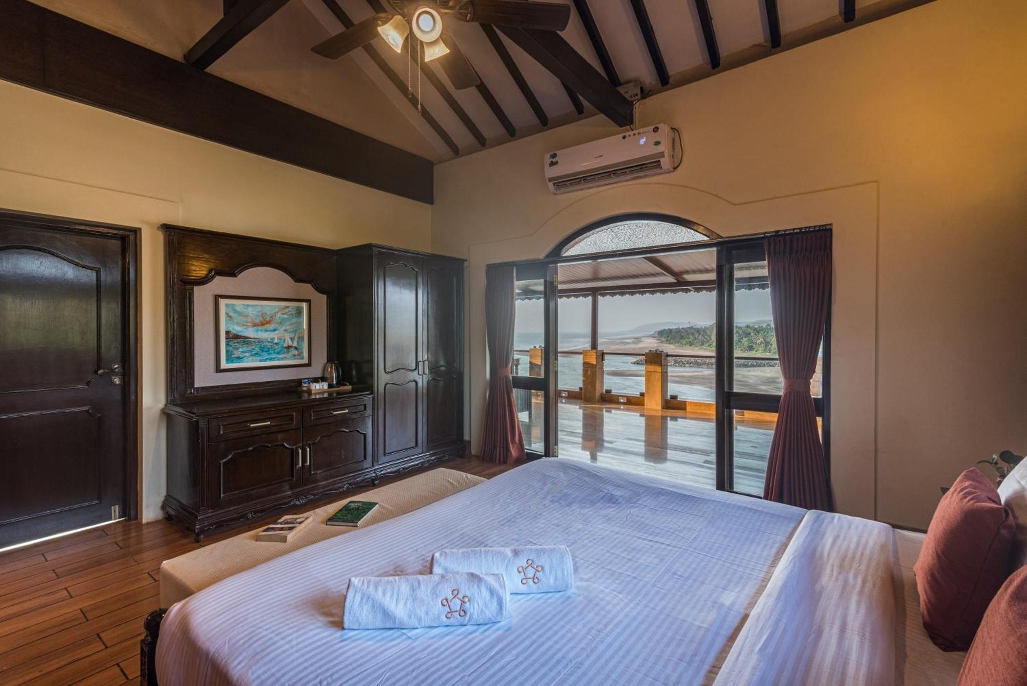 Saffronstays Athaang, Dapoli Ānjarle Exterior photo