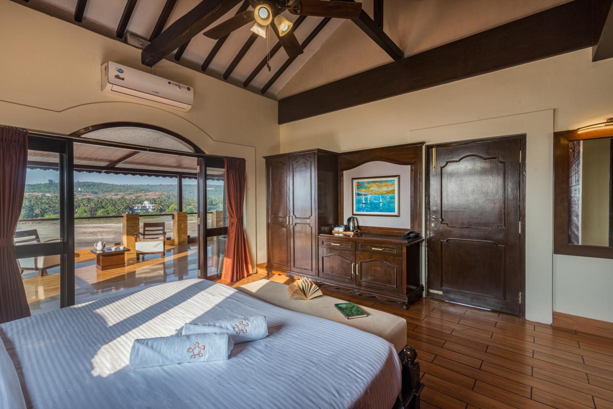 Saffronstays Athaang, Dapoli Ānjarle Exterior photo
