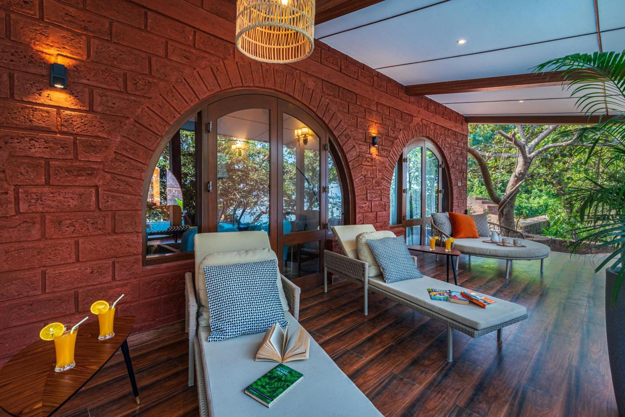 Saffronstays Athaang, Dapoli Ānjarle Exterior photo